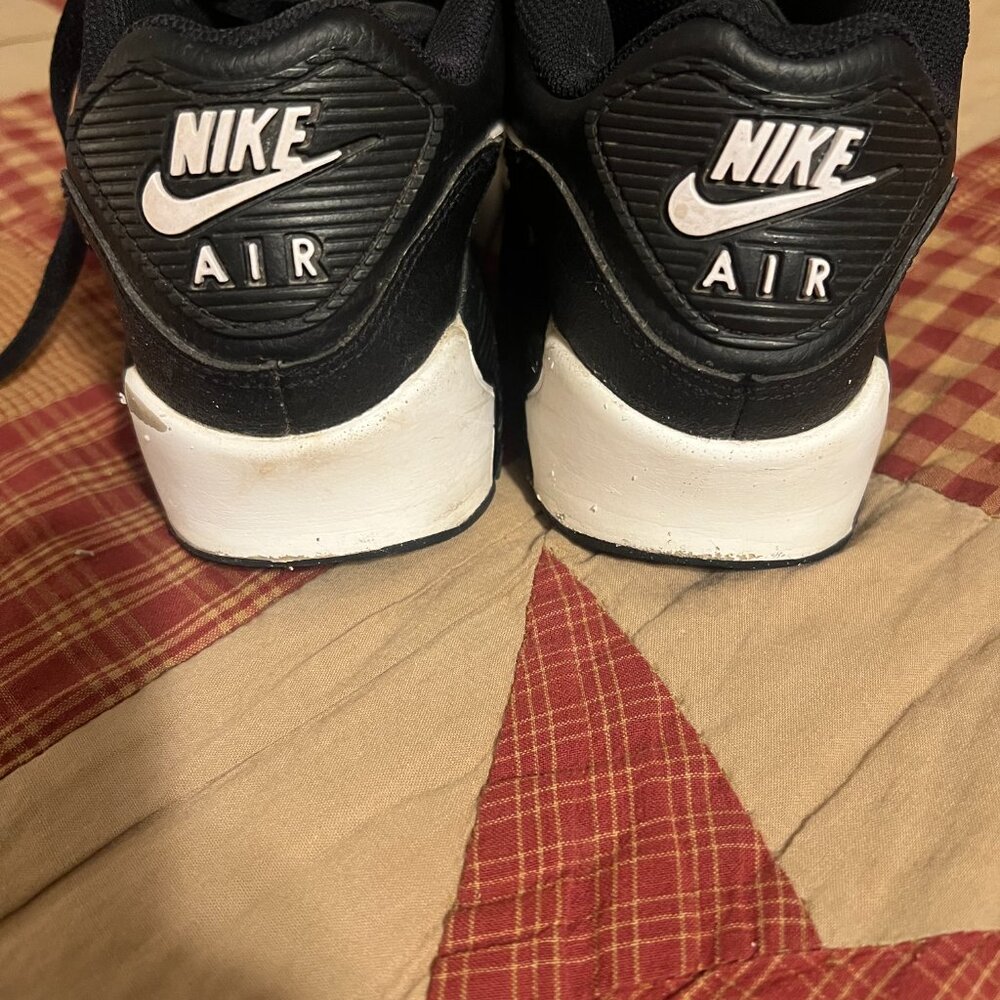 Nike Air Max - Picture 2 of 5